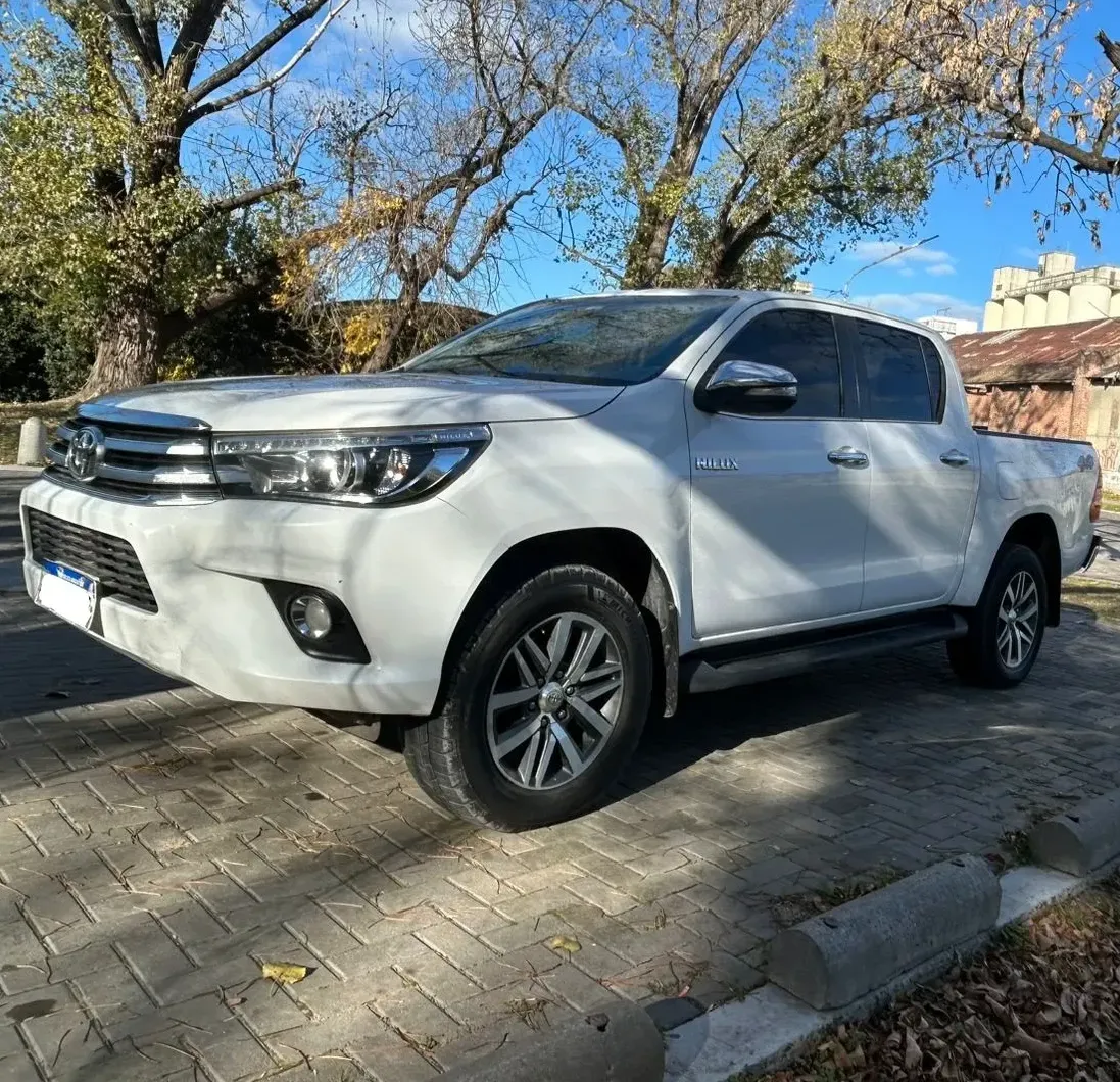 Toyota Hilux Pick-Up 2.8 Cd Srx 177cv 4x4 At
