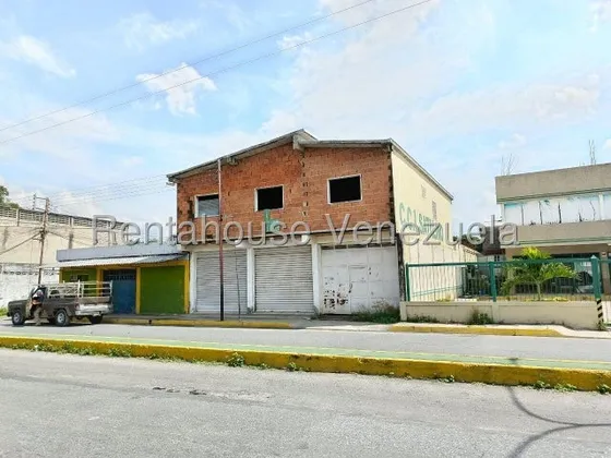 Gbf 25-9656 La Providencia Intercomunal Turmero Maracay Vendo Local Comercial Para Remodelar A Su Gusto Llame Ya.