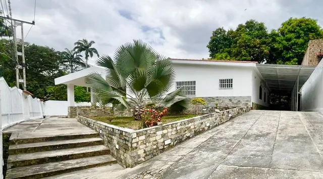 Venta Casa Calle El Piñal El Limon