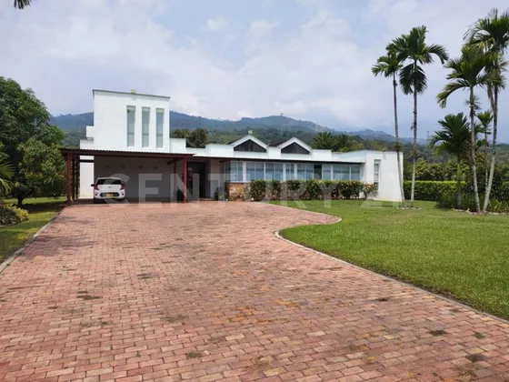 Casa Campestre En Hermoso Condominio Con Campo De Golf