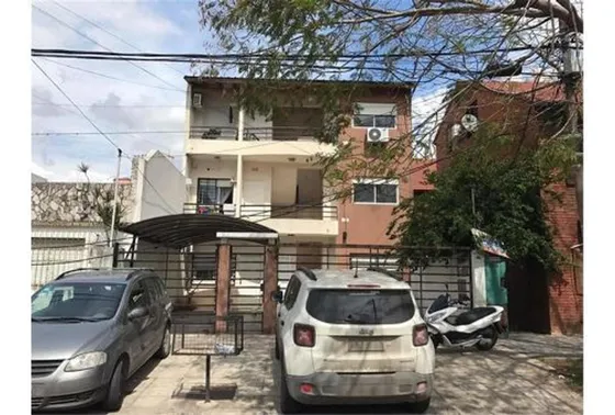 Departamento 3 Ambientes En Venta Luminoso - Cervantes  2800