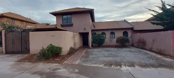 Se Vende Esta Linda Casa 