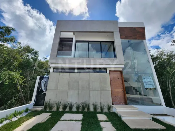 Casa En Venta En Vía Cumbres, Cancún