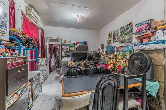 Venta Ph Flores 3 Ambientes Patio 2 Baños Zona Textil