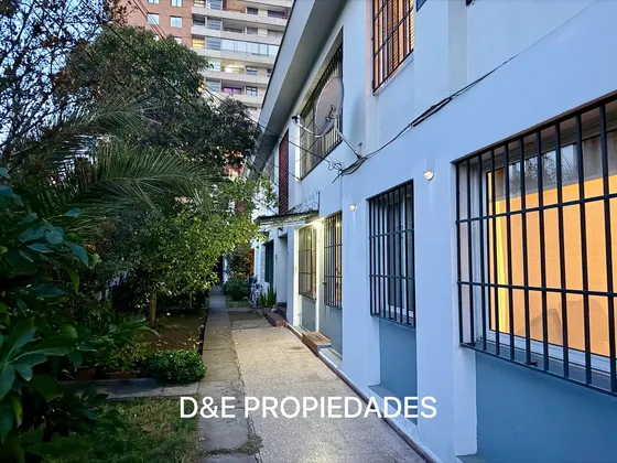 Departamento En Venta En Providencia En Pasaje Cerrado.