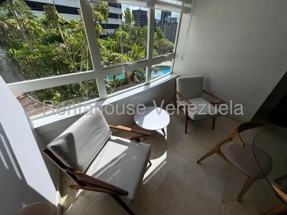 Dc Apartamento En Venta En Altamira 25-9326 Yf