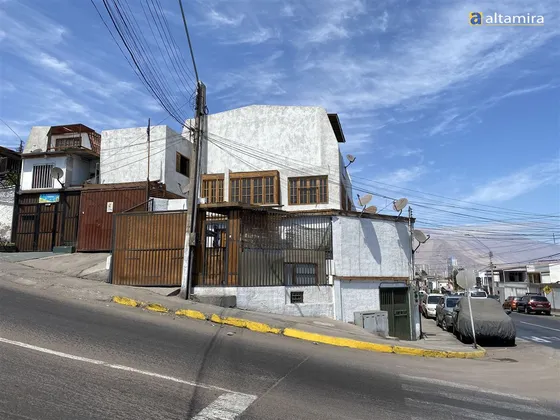 Casa En Arriendo De 2 Dorm. En Iquique