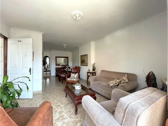 Apartamento En Venta Barrio La Castellana Medellin.