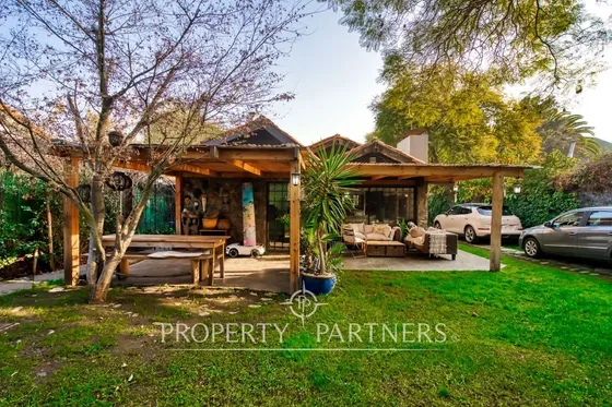Casa En Venta La Reina Centro | 3d + 2b, Jardín Co...