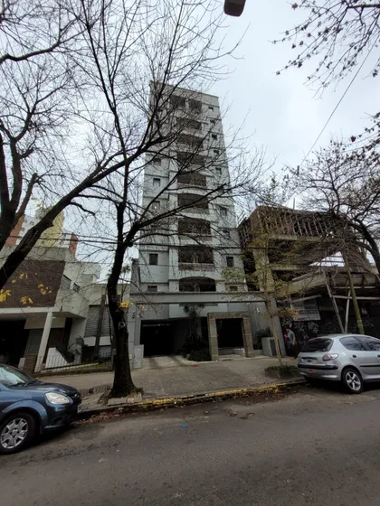 Cantisano Propiedades Alquila Departamento Amoblado En 61 E/12 Y 13! Edificio De Categoria!!