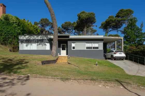 Casa En Venta 4 Ambientes Pinamar Golf 
