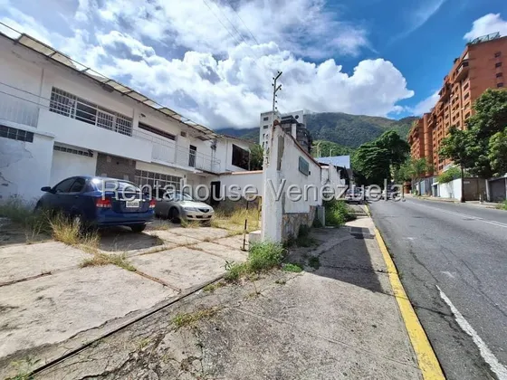 Casa Comercial En Venta Los Dos Caminos 25-24549. Jt