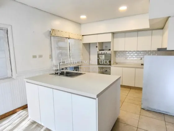 Casa En Venta 4 Ambientes Con Pileta En Castelar Norte