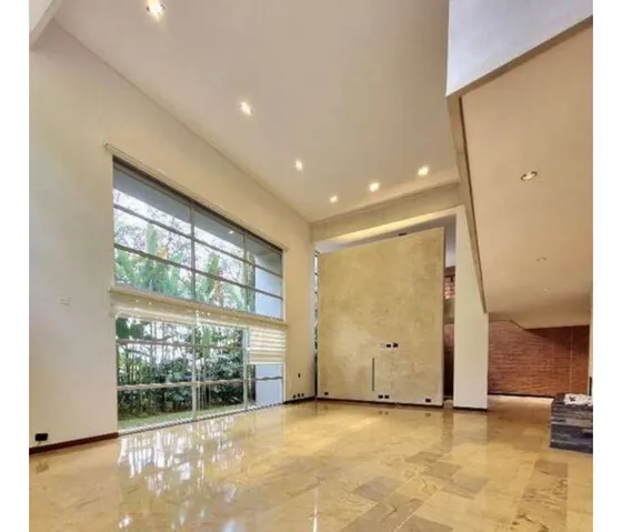 Se Arrienda Hermosa Casa De Lujo En Balsos