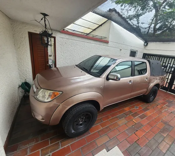 Toyota Hilux Vigo Doble Cabina