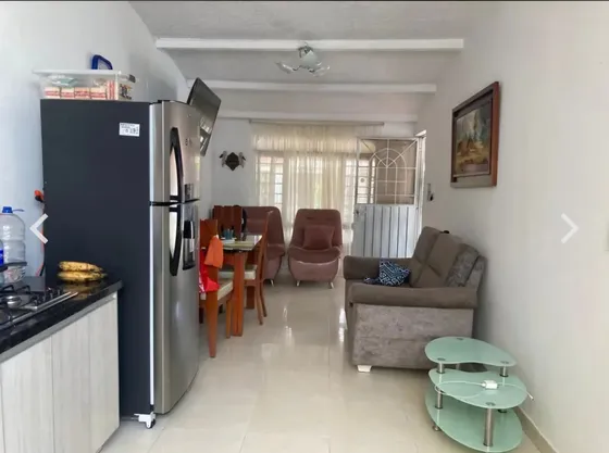 Casa De 3 Habitaciones, 1 Baño, 1 Parqueadero