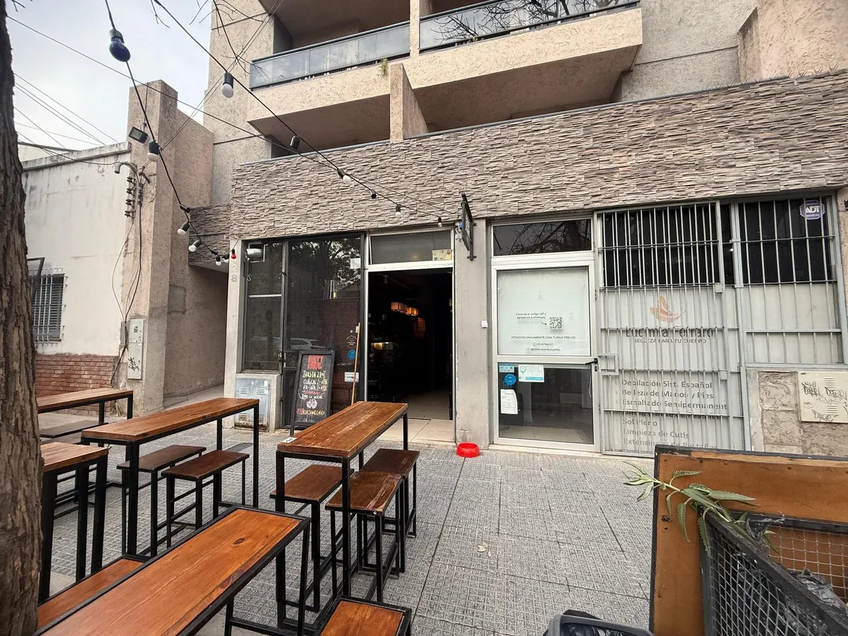 Sale of Beautiful Commercial Premises with Rental Income in Cofico Neighborhood