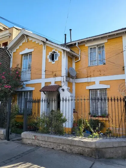 Casa En Venta En Tradicional Barrio De Santiago