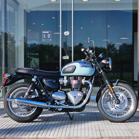 Triumph T120 Azul Cromado Mejor Precio Entrega Inmediata