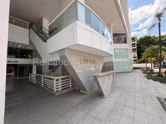 Local Comercial En Venta Para Gran Oportunidad De Inversión- Las Mercedes - Daniel J. López - 27-2034