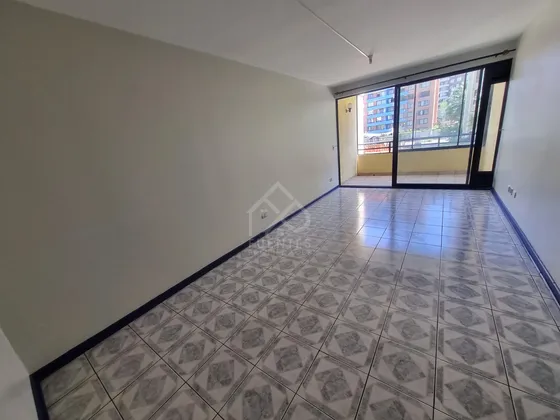 Amplio Departamento En Arriendo 2 Dormitorios- La Florida