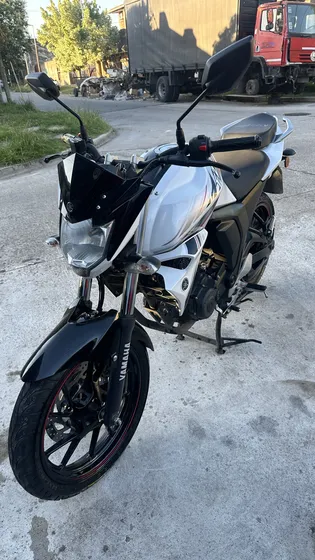 Yamaha Fz-s Disco