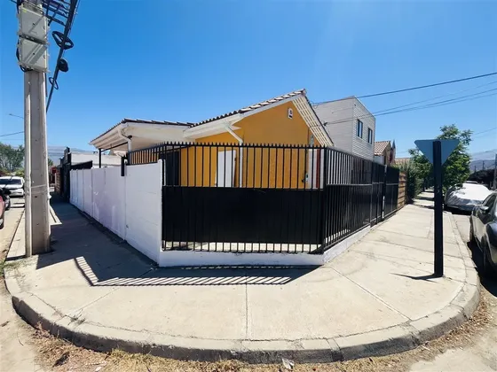 Casa En Venta De 3 Dorm. En San Felipe