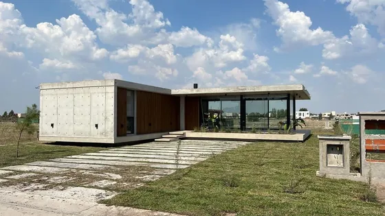 Casa En Venta En Lares De Canning - Canning