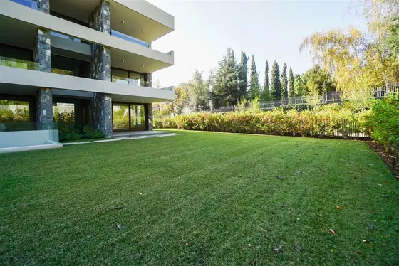 Departamento En Arriendo De 3 Dorm. En Las Condes