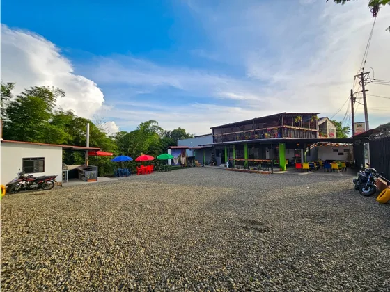 Local Amoblado Sobre La Vía Cartago-pereira