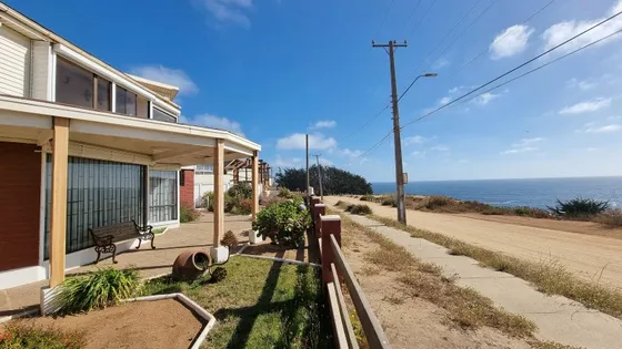 Punta De Tralca/los Escritores