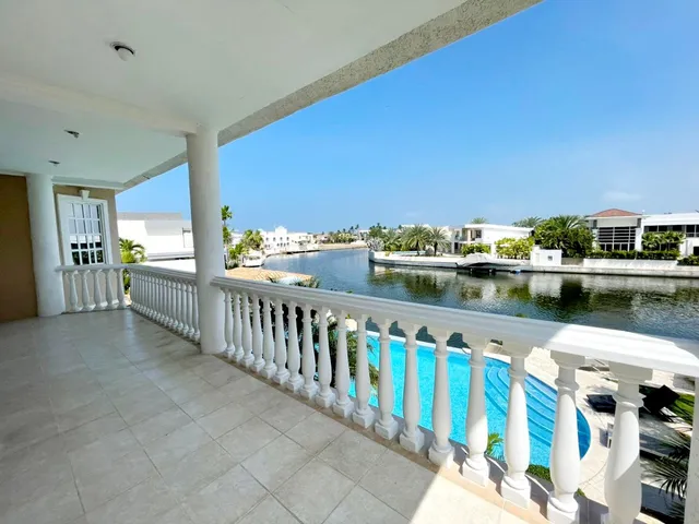 Casa Las Villas