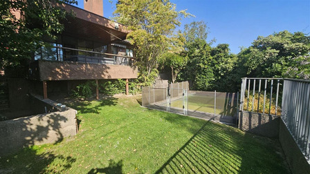 Casa En Venta De 5 Dorm. En Las Condes Casa En Venta De 5 Dorm. En Las Condes