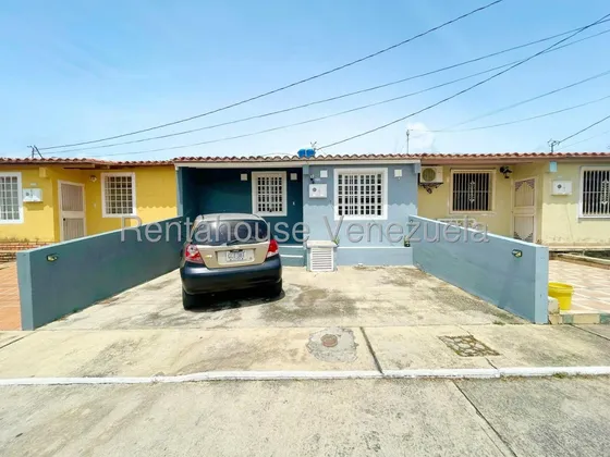 Casa En Venta En Cabudare En Buena Zona Y Urbanismo Privado Mehilyn Perez Tu Asesor De  Confianza