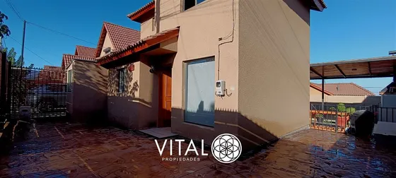 Casa En Arriendo De 3 Dorm. 2 Baños En Puente Alto