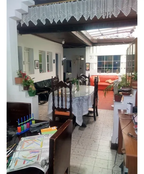 Casa En Venta En Medellín - La America