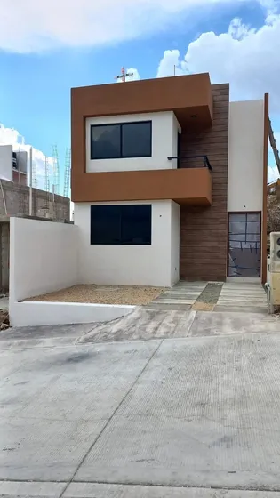 Casas En Preventa, Fraccionamiento Los Minerales En Pachuquilla, Entrega En Mayo