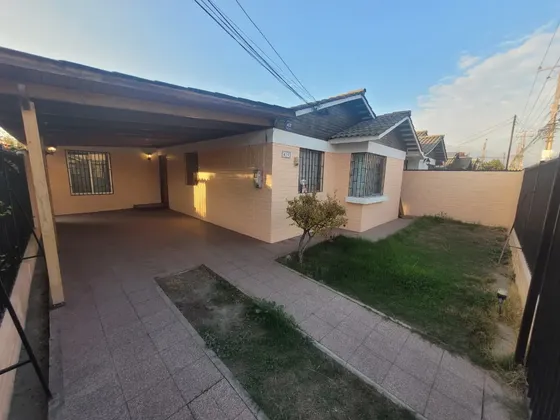 Amplia Casa En Puente Alto: 3d / 2b + Patio+ Estacionamiento