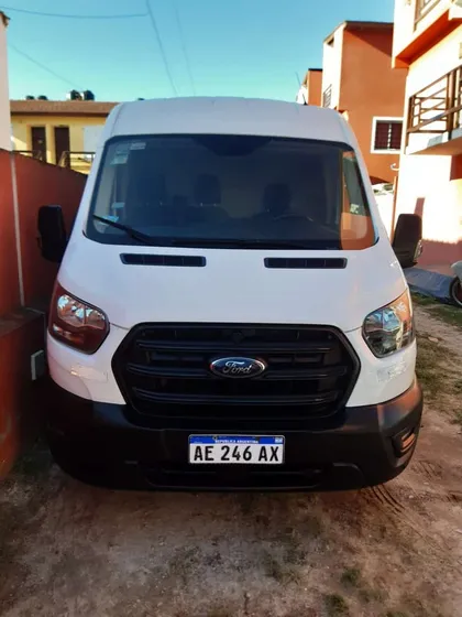 Ford Transit 2.2 Furgon Mediano 350m