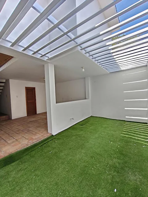 Casa En Venta Urb Sinaral Pirineos Gc