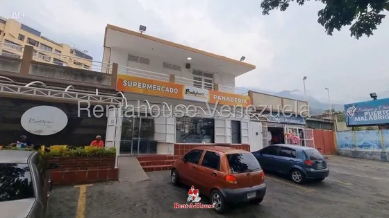 Rah Ofrece Amplia Casa Convertida En Tres Cómodos Locales Comerciales  En Venta / Gi