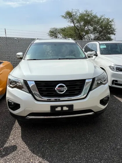 Nissan Pathfinder Exclusive At