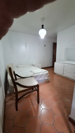 Alquilo Habitación Para Dama O Caballero Con Puesto De Estac