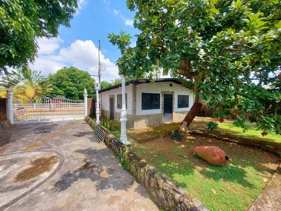 Casa En Amplia Parcela Safari Carabobo (mer)