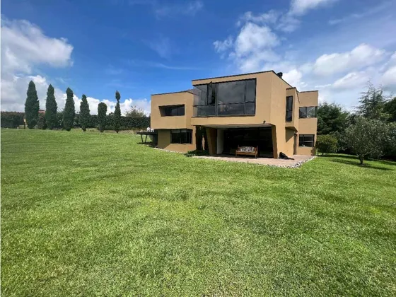 Casa Campestre Amoblada En Unidad Cerrada, Vía San Antonio -la Ceja