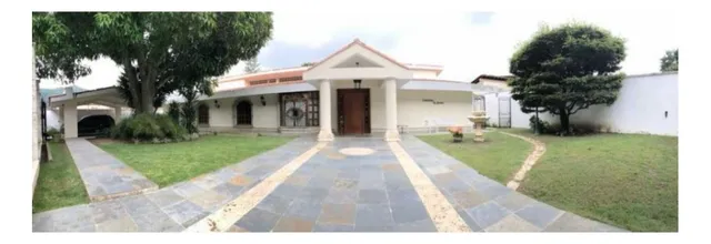 Venta De Casa En Prados Del Este