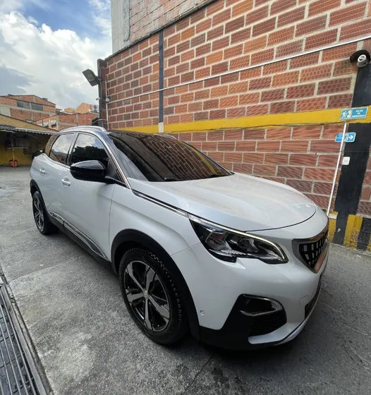 Peugeot 3008 1.6 Allure