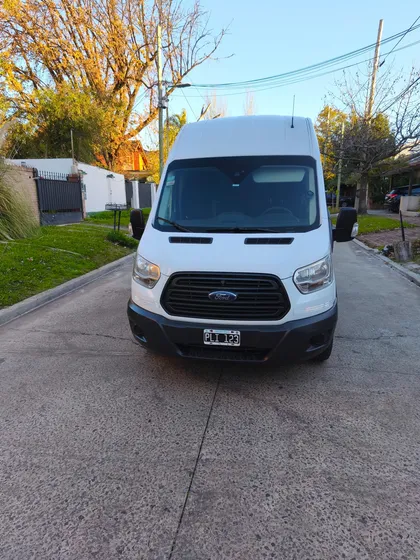 Ford Transit 2.2 Furgon Mediano 350m