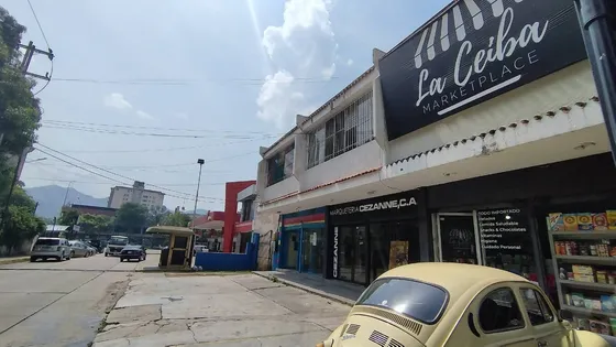 Mml Alquiler De Local Comercial A Media Cuadra De La Avenida Bolivar, 700$ Solo Clientes 