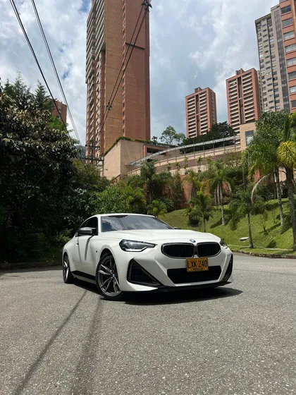 Bmw M2 M240i